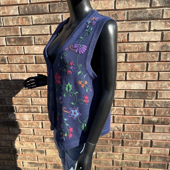 Studio Collections Sweater Vest Womens Size Medium Floral Embroidered‎ Knit Blue - Picture 9 of 12